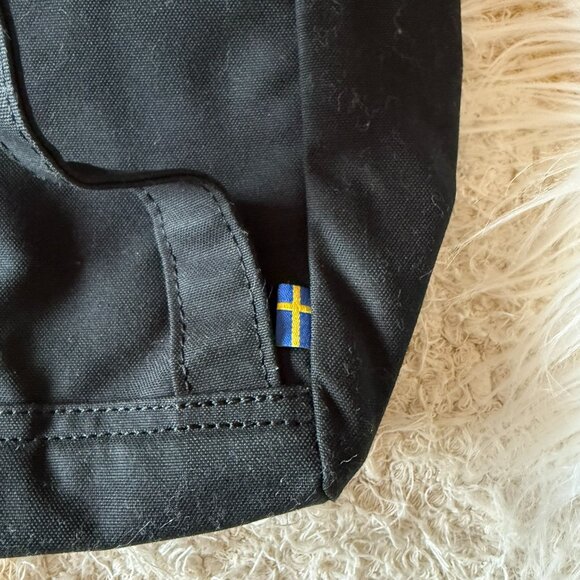 Fjallraven Black and Tan Tote Bag - Picture 7 of 10